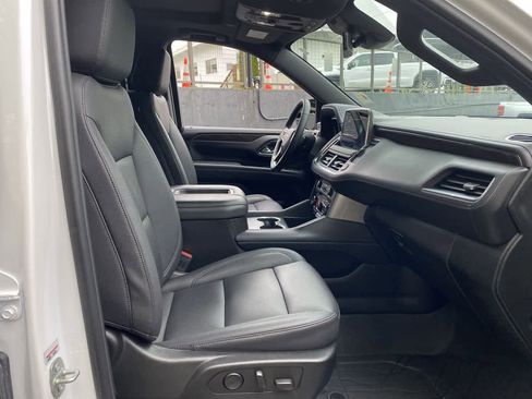 Used 2023 Chevrolet Tahoe LT w/ Luxury Package image 18