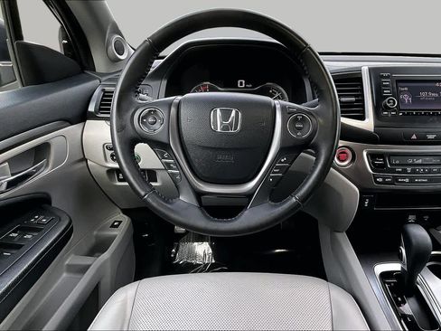 Used 2019 Honda Ridgeline RTL image 6