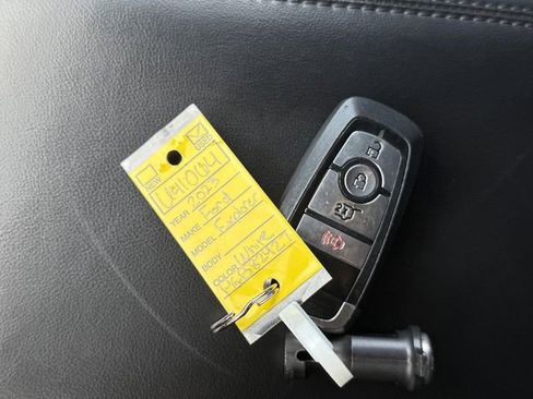 Certified 2023 Ford Explorer XLT image 15