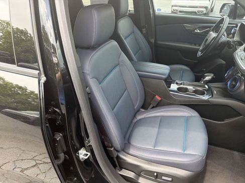 Certified 2024 Chevrolet Blazer RS w/ Driver Confidence II Package FWD image 18