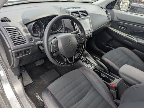 Used 2025 Mitsubishi Outlander Sport SE AWD/4WD image 14