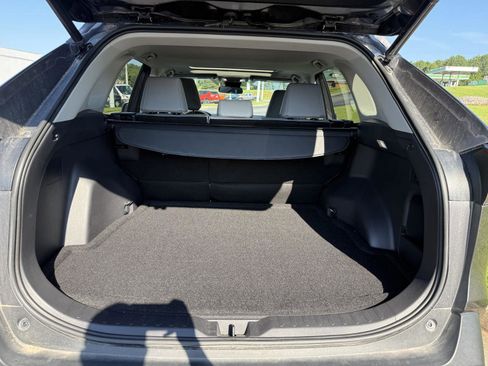Used 2023 Toyota RAV4 XLE Premium image 19