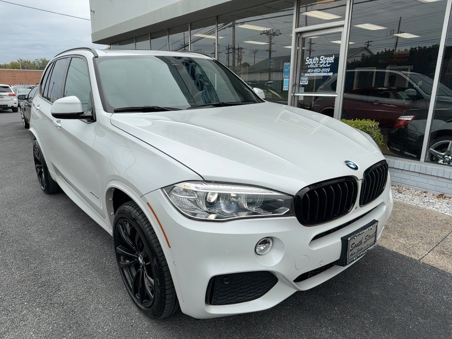 Used 2018 BMW X5 xDrive35i AWD/4WD image 2