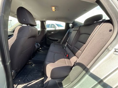 Used 2025 Chevrolet Malibu LT FWD image 13
