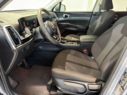 Certified 2024 Kia Sorento LX FWD image 14