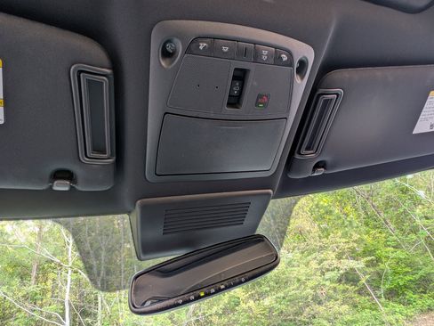 Used 2023 Nissan Armada SL w/ Midnight Edition Package image 32