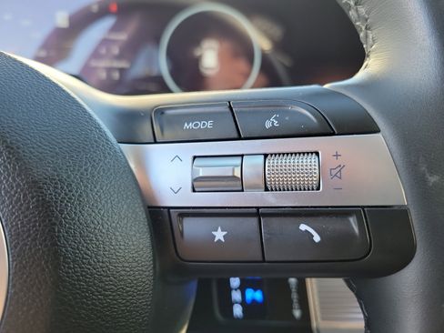 Certified 2025 Hyundai Tucson SEL image 8