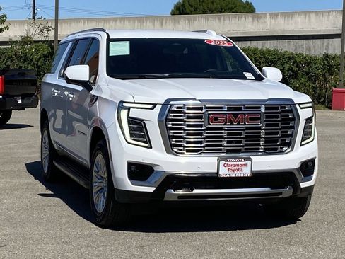Used 2025 GMC Yukon XL Denali image 45