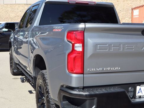 Used 2021 Chevrolet Silverado 1500 Custom Trail Boss w/ Safety Confidence Package AWD/4WD image 16