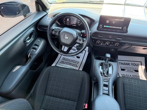 Used 2025 Honda HR-V Sport image 13