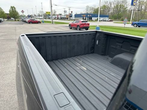 Used 2023 Chevrolet Silverado 1500 High Country w/ High Country Premium Package AWD/4WD image 16
