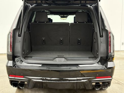 Certified 2025 Cadillac Escalade V image 9