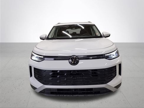 New 2026 Volkswagen Tiguan SE AWD/4WD image 3