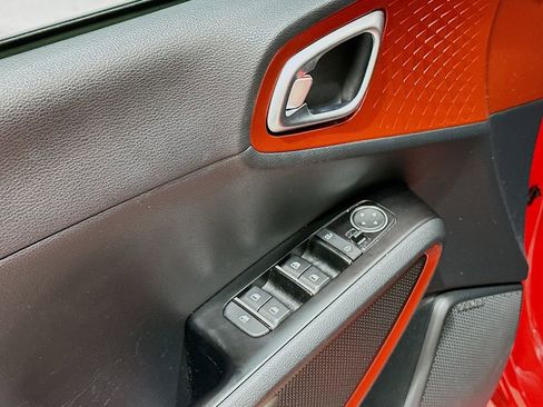 Used 2022 Kia Soul Turbo FWD image 18