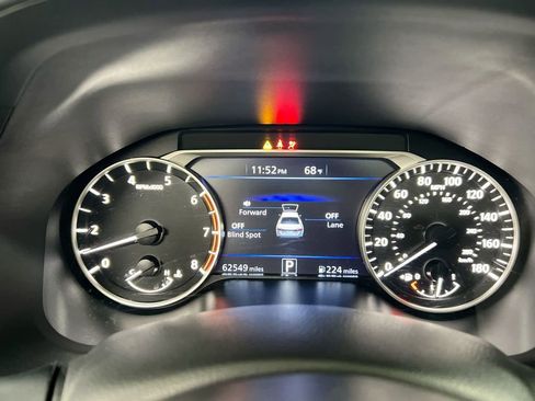 Used 2020 Nissan Altima 2.0 SR image 11