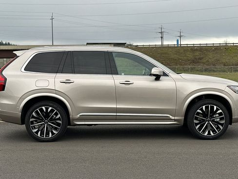 New 2026 Volvo XC90 T8 Plus w/ Protection Package Premier AWD/4WD image 2