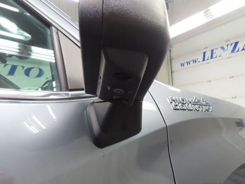 Used 2019 Chevrolet Silverado 1500 High Country w/ High Country Premium Package AWD/4WD image 56