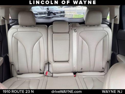 Certified 2022 Lincoln Nautilus AWD w/ Premium Package image 21