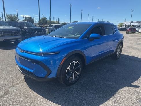 New 2026 Chevrolet Equinox EV LT image 7