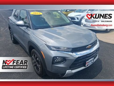 Used 2023 Chevrolet TrailBlazer LT FWD image 1