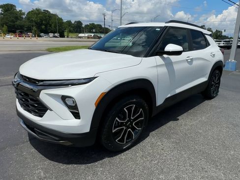Certified 2025 Chevrolet TrailBlazer ACTIV w/ Convenience Package FWD image 4