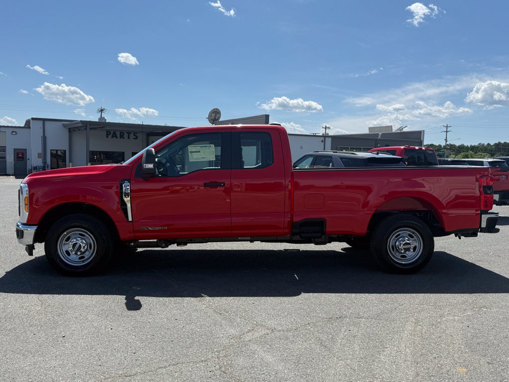 New 2025 Ford F250 XL w/ 360-Degree Camera Package RWD image 7