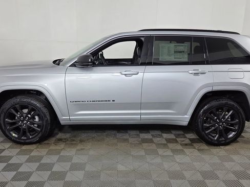 New 2026 Jeep Grand Cherokee Limited Reserve image 4