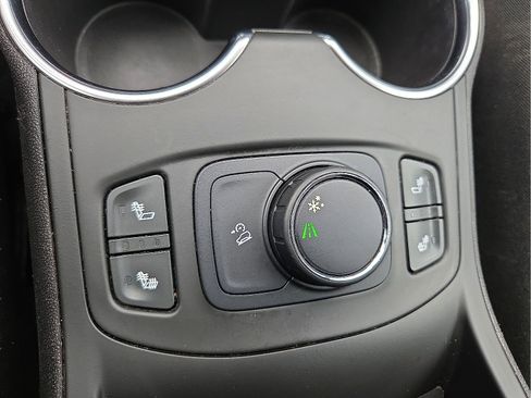 Used 2018 GMC Terrain SLE w/ Driver Convenience Package FWD image 20