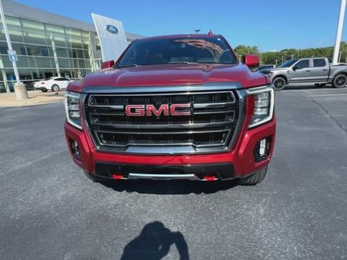 Used 2023 GMC Yukon XL AT4 w/ AT4 Premium Package AWD/4WD image 3