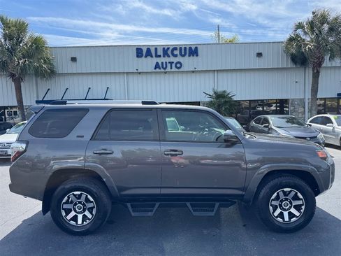 Used 2019 Toyota 4Runner SR5 image 1