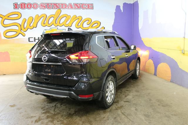 Used 2017 Nissan Rogue SV AWD/4WD image 8
