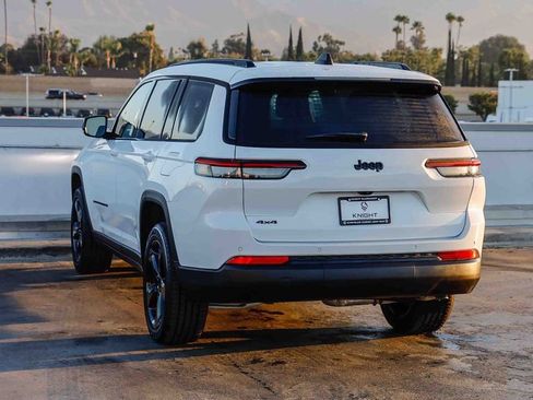 New 2025 Jeep Grand Cherokee L Altitude image 7