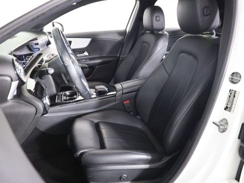 Certified 2019 Mercedes-Benz A 220 4MATIC image 31