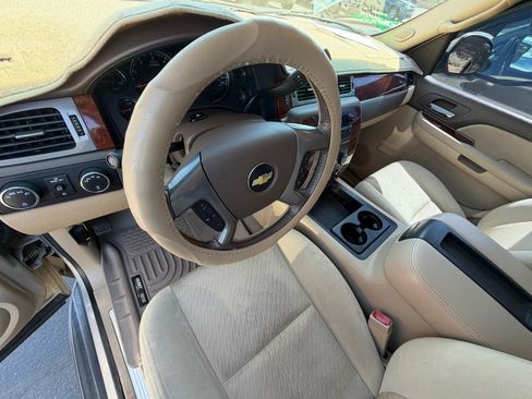 Used 2009 Chevrolet Tahoe LT AWD/4WD image 8