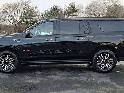 Certified 2022 GMC Yukon XL AT4 w/ Max Trailering Package image 9