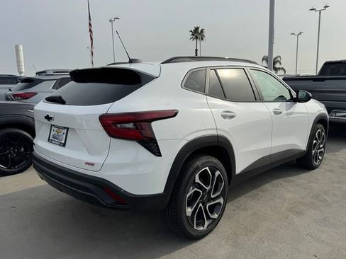 New 2026 Chevrolet Trax RS w/ Sunroof Package image 6