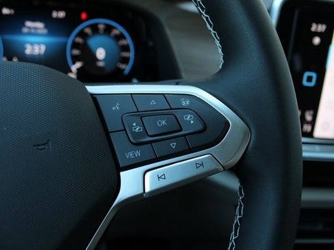 New 2026 Volkswagen Atlas SE image 14