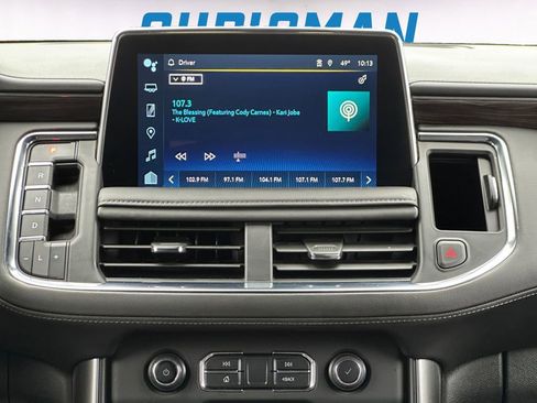 Used 2024 Chevrolet Suburban LT image 14