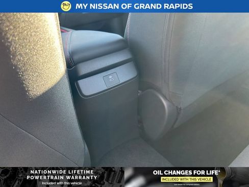 New 2026 Nissan Sentra SR w/ Floor Mat Package FWD image 21