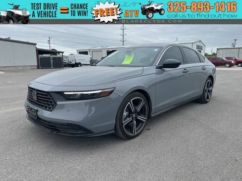 Used 2025 Honda Accord Sport image 1