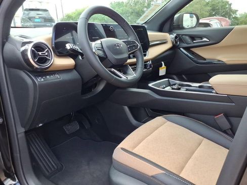 New 2026 Chevrolet Equinox ACTIV AWD/4WD image 16