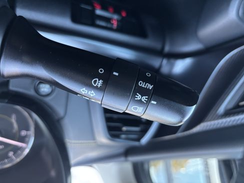 Used 2022 Subaru Crosstrek 2.5i Sport w/ Moonroof Package image 25