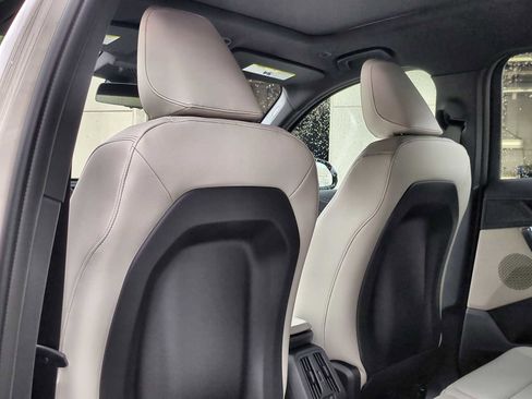 New 2026 BMW X1 xDrive28i w/ Technology Package image 18