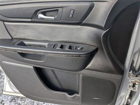 Certified 2016 GMC Acadia SLT w/ Open Road Package image 14