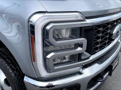 Used 2024 Ford F350 Lariat AWD/4WD image 36