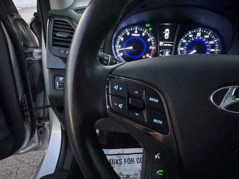 Used 2013 Hyundai Azera w/ Technology Pkg image 15