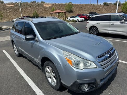 Used 2014 Subaru Outback 2.5i AWD/4WD image 11