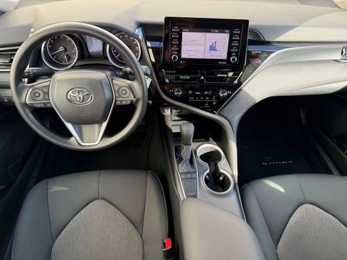 Used 2022 Toyota Camry LE image 24
