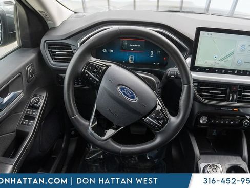 Used 2023 Ford Escape Platinum AWD/4WD image 6