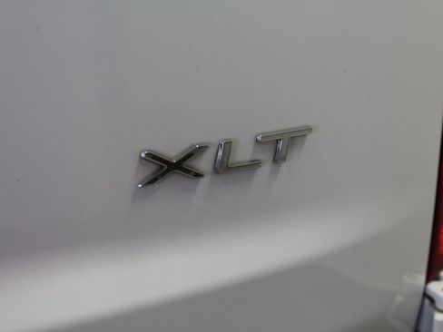 Used 2019 Ford Transit Connect XLT FWD image 29